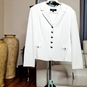 Signature by Larry Levine Plus Size White Suit